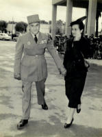 Meknès dans les années 1950. Le général et son épouse. Photo transmise par Monsieur Yves de Redon